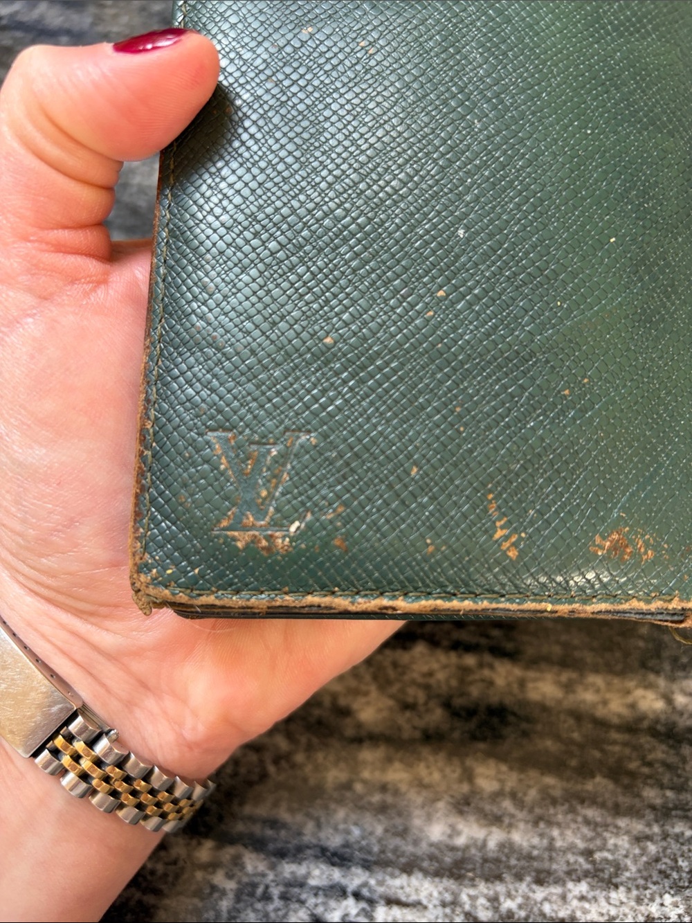 Louis Vuitton Vintage Green Leather Long Wallet - Picture 4 of 8